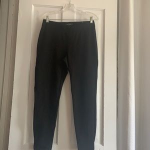Ellen Tracy ankle length pants.